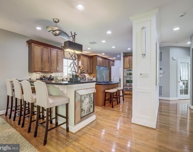 5672 Tower Hill Circle - Photo Thumbnail 21