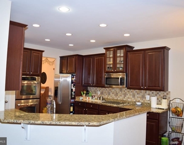 3791 Louise Avenue - Photo Thumbnail 2