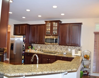 3791 Louise Avenue - Photo Thumbnail 34