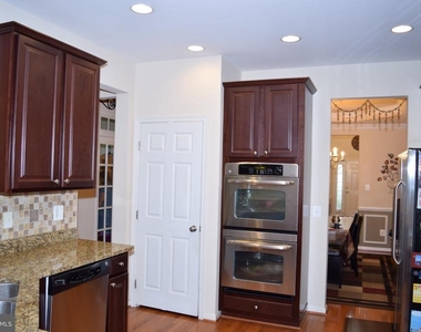 3791 Louise Avenue - Photo Thumbnail 30