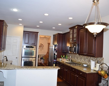 3791 Louise Avenue - Photo Thumbnail 32