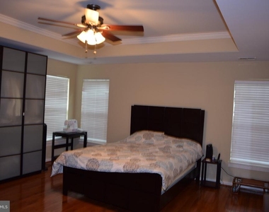 3791 Louise Avenue - Photo Thumbnail 63