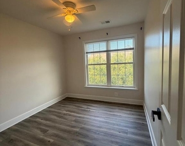 2511 Bronze Stone Place - Photo Thumbnail 38