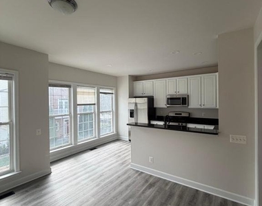 2511 Bronze Stone Place - Photo Thumbnail 11
