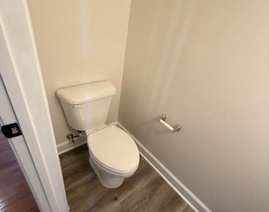 2511 Bronze Stone Place - Photo Thumbnail 34