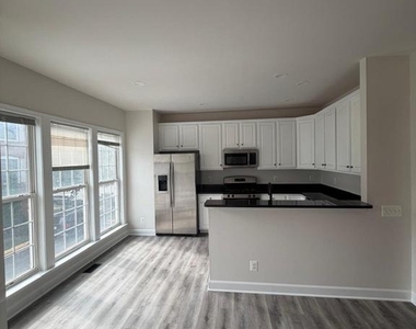 2511 Bronze Stone Place - Photo Thumbnail 12