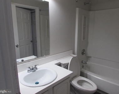 1663 Poplar Grove Drive - Photo Thumbnail 8