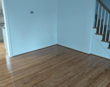 2709 Fort Drive - Photo Thumbnail 6