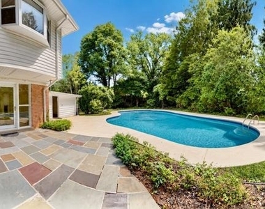 1036 Carper Street - Photo Thumbnail 47
