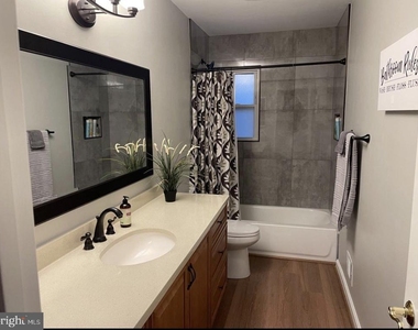 6107 Virgo Court - Photo Thumbnail 8