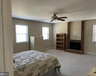 6107 Virgo Court - Photo Thumbnail 6