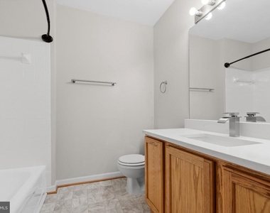 13653 Saint Johns Wood Place - Photo Thumbnail 31