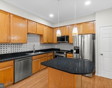 13653 Saint Johns Wood Place - Photo Thumbnail 15
