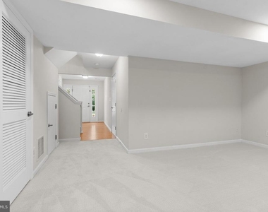13653 Saint Johns Wood Place - Photo Thumbnail 4