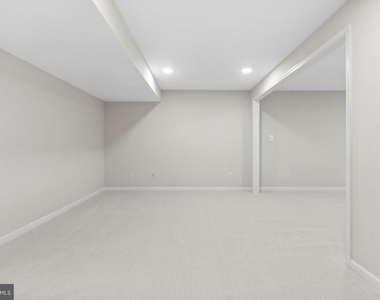 13653 Saint Johns Wood Place - Photo Thumbnail 6
