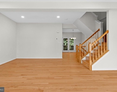 13653 Saint Johns Wood Place - Photo Thumbnail 11