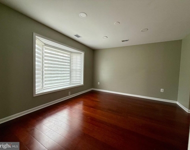 7962 Revenna Lane - Photo Thumbnail 4