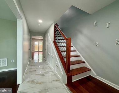 7962 Revenna Lane - Photo Thumbnail 1
