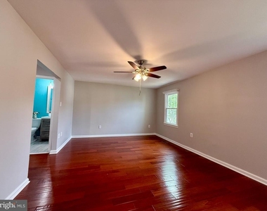 7962 Revenna Lane - Photo Thumbnail 32