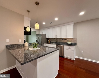 7962 Revenna Lane - Photo Thumbnail 8