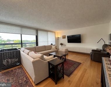 3701 S George Mason Drive - Photo Thumbnail 1