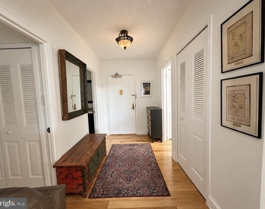 3701 S George Mason Drive - Photo Thumbnail 4