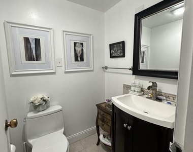 3701 S George Mason Drive - Photo Thumbnail 7