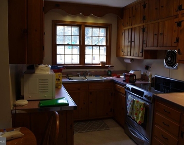 9001 Glenbrook Road - Photo Thumbnail 10