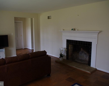 9001 Glenbrook Road - Photo Thumbnail 4