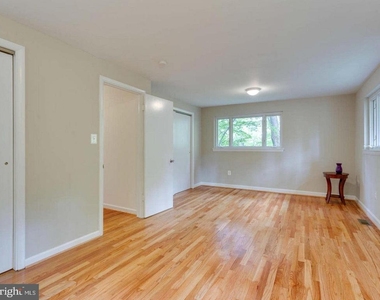 3615 Tallwood Terrace - Photo Thumbnail 14