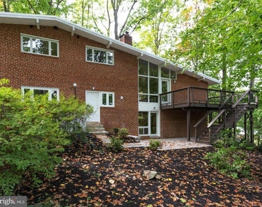 3615 Tallwood Terrace - Photo Thumbnail 9