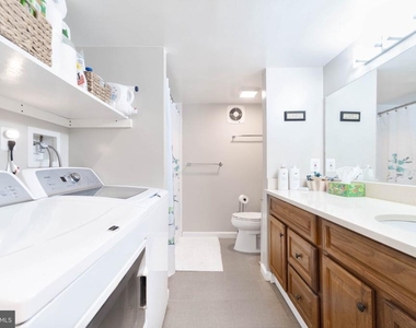 3615 Tallwood Terrace - Photo Thumbnail 8