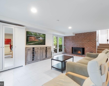 3615 Tallwood Terrace - Photo Thumbnail 6