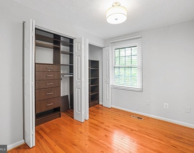6058 Chicory Place - Photo Thumbnail 19