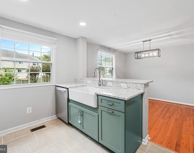 6058 Chicory Place - Photo Thumbnail 3