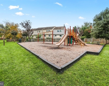 6058 Chicory Place - Photo Thumbnail 26