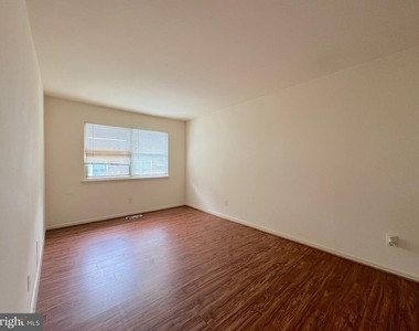 9653 Hagel Circle - Photo Thumbnail 9