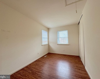 9653 Hagel Circle - Photo Thumbnail 12