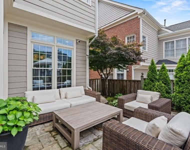 1405 Buena Vista Avenue - Photo Thumbnail 42