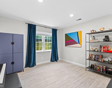 1405 Buena Vista Avenue - Photo Thumbnail 32