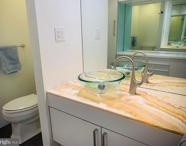 1163 Kettle Pond Lane - Photo Thumbnail 7