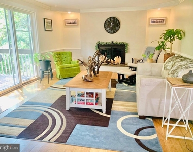 1163 Kettle Pond Lane - Photo Thumbnail 6