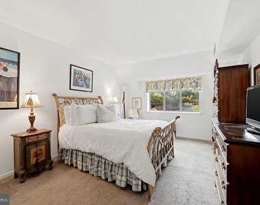 1643 Parkcrest Circle - Photo Thumbnail 14
