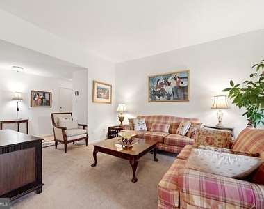 1643 Parkcrest Circle - Photo Thumbnail 6