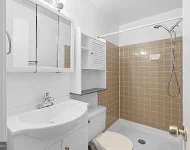 2915 Ellenwood Drive - Photo Thumbnail 20