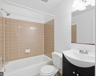 2915 Ellenwood Drive - Photo Thumbnail 19