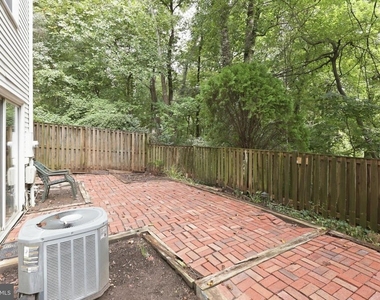 2915 Ellenwood Drive - Photo Thumbnail 25
