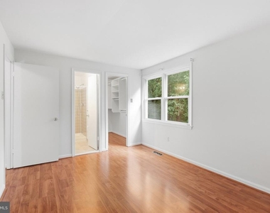 2915 Ellenwood Drive - Photo Thumbnail 14
