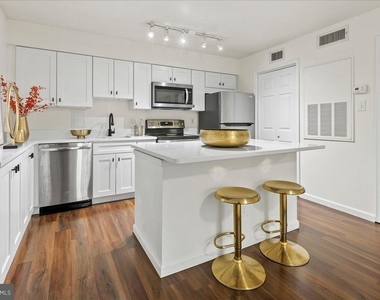3303 Wyndham Circle - Photo Thumbnail 16