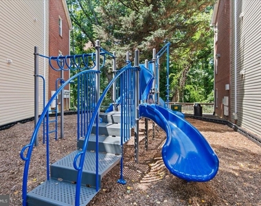 3303 Wyndham Circle - Photo Thumbnail 44